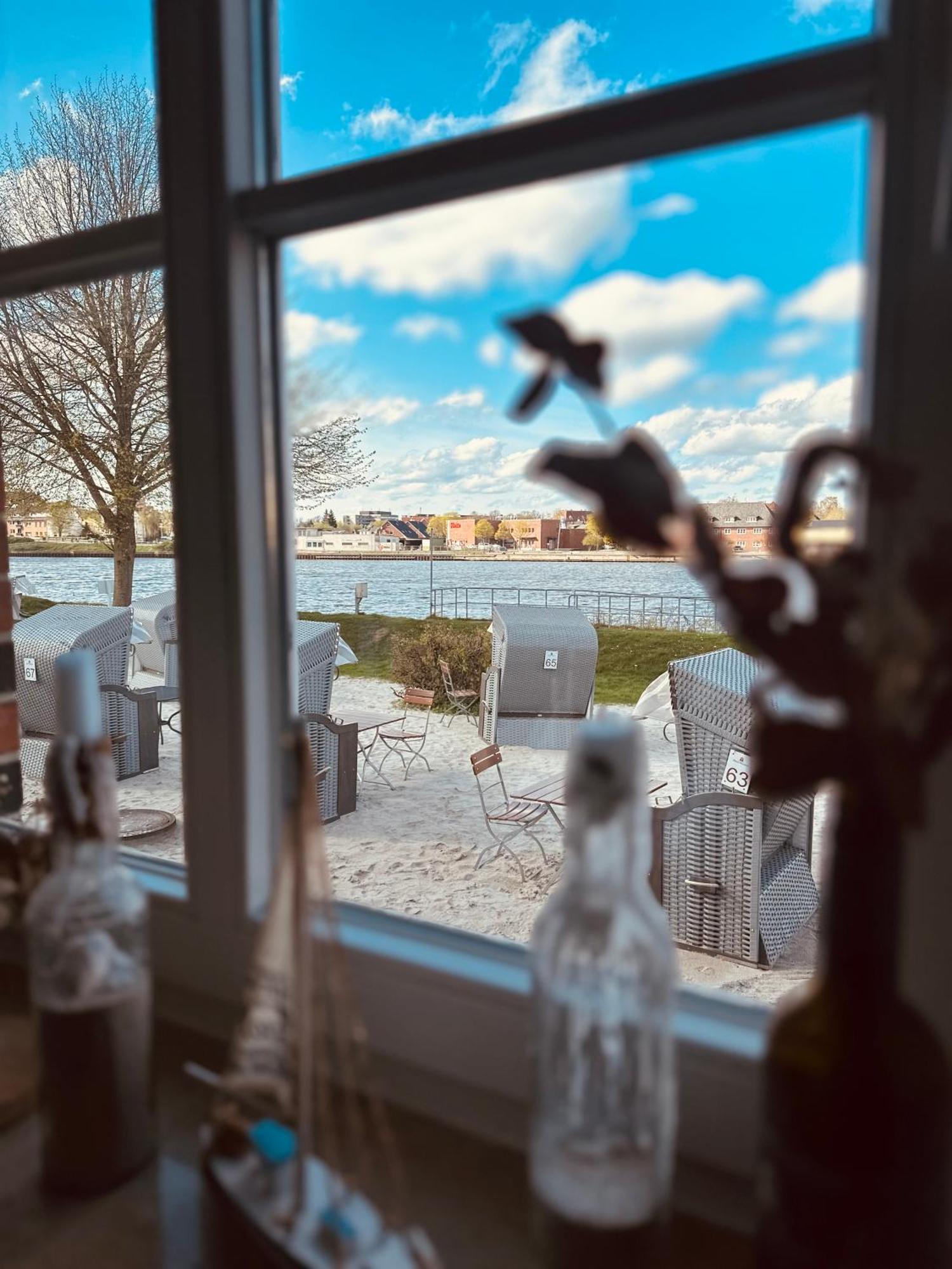 Kanal-Haus "Das Gaestehaus Direkt Am Nok" Osterronfeld ภายนอก รูปภาพ