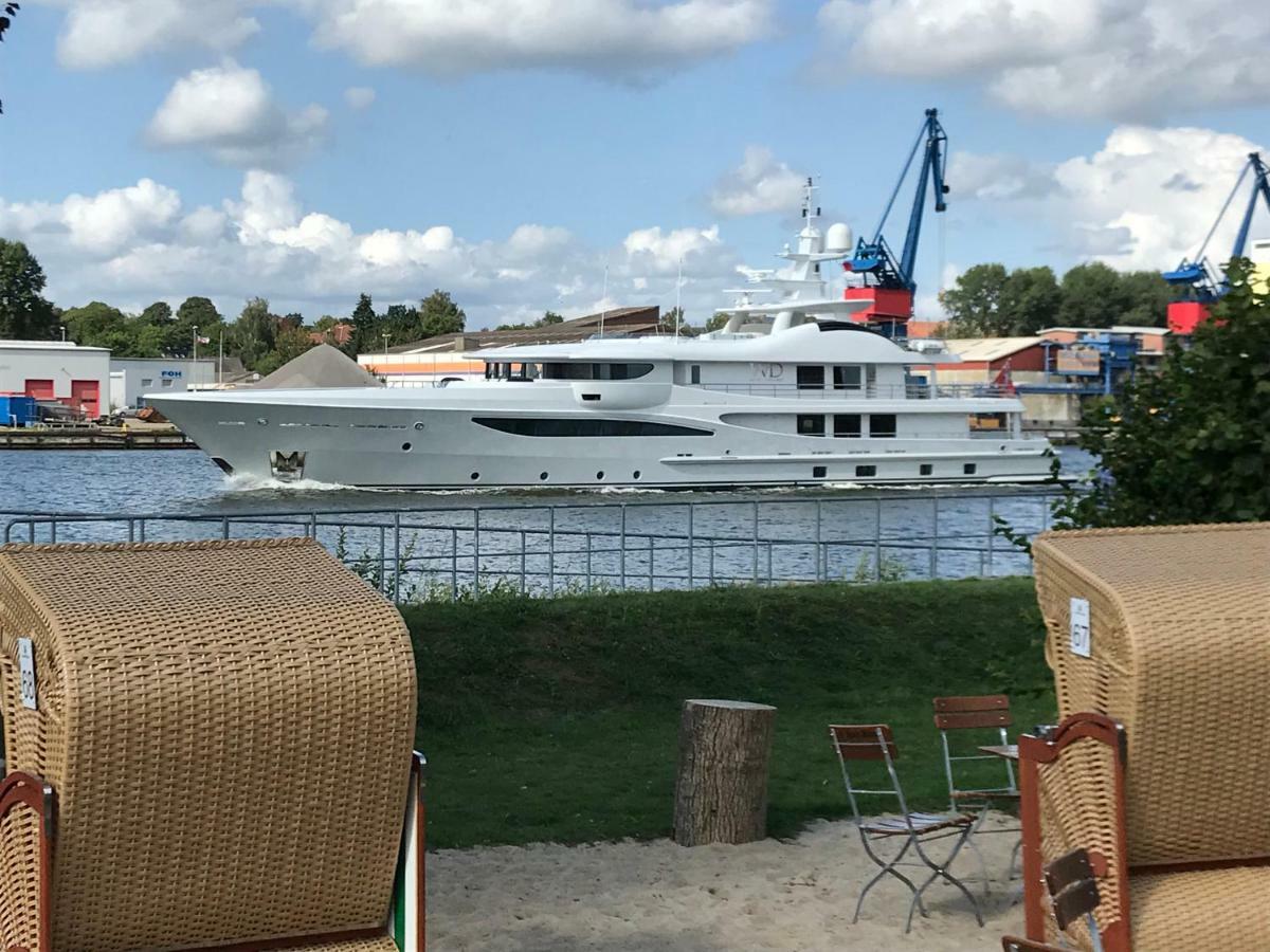 Kanal-Haus "Das Gaestehaus Direkt Am Nok" Osterronfeld ภายนอก รูปภาพ